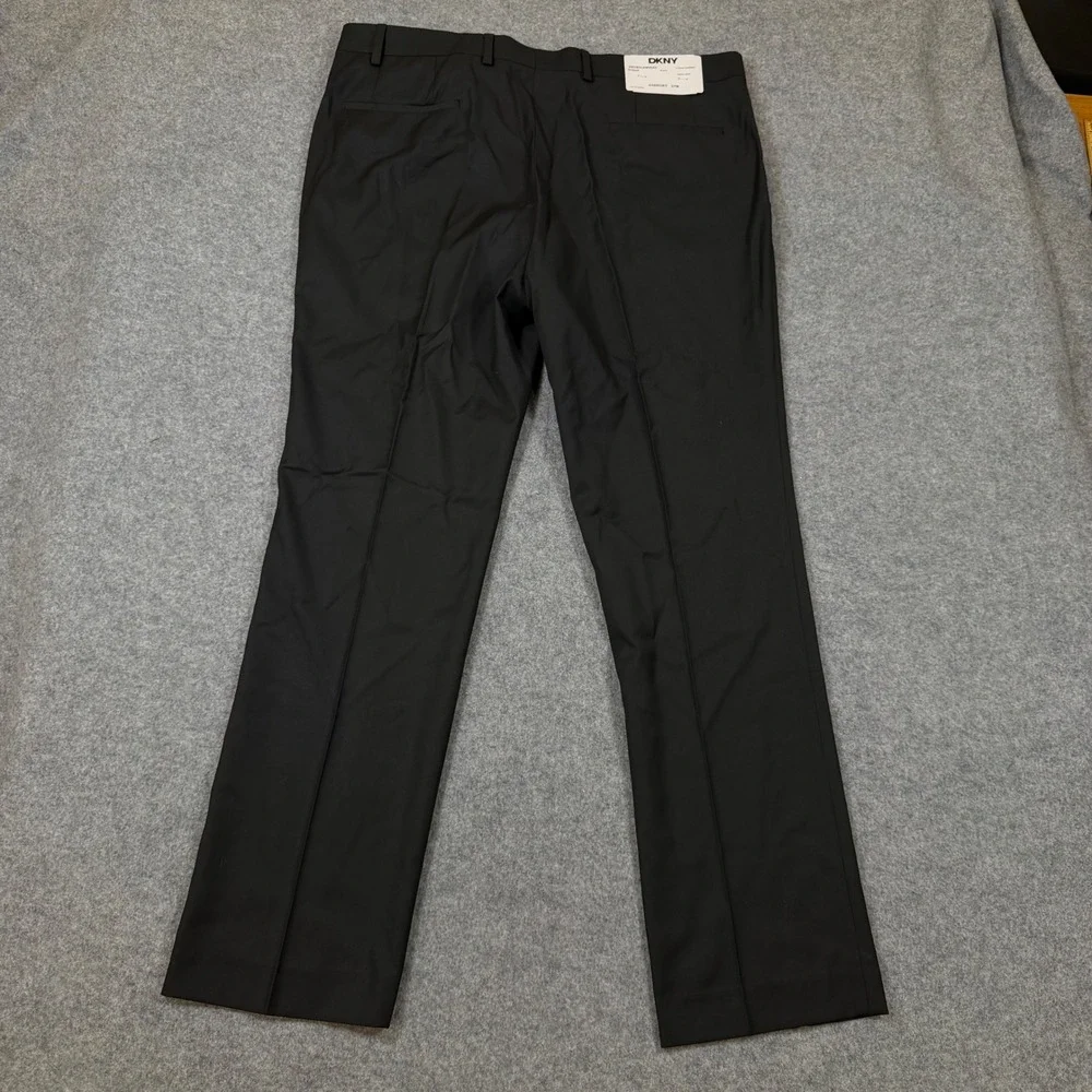 DKNY Duran Mens 3 Piece Suit Black 42S 44S 35W 37W DNUR318W0040 New